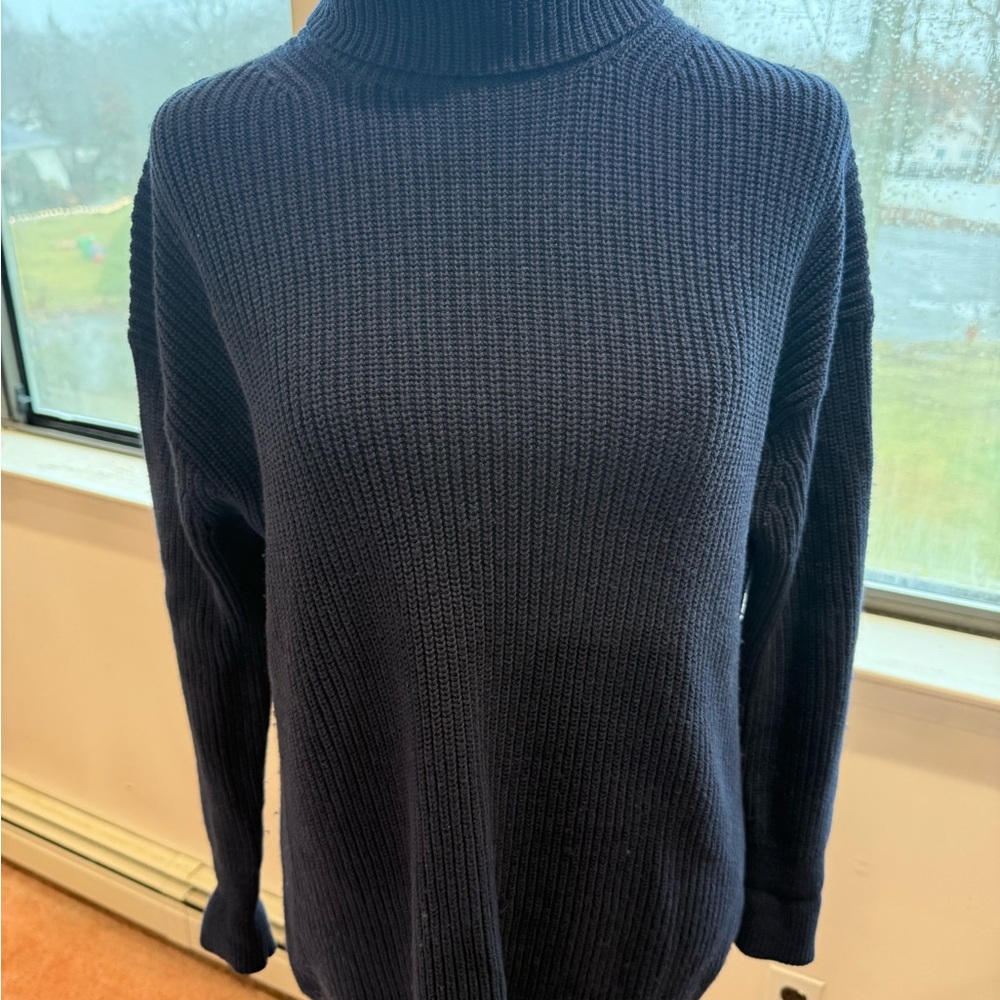 Cozy Navy Blue Knit Sweater - Picture 3 of 6